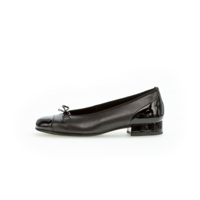 Gabor ballerina op hak | 06.102.67 zwart | Krisman & Westeneng