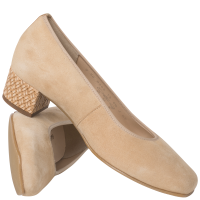 Hassia pump 303302 Evelyn creme bij Krisman & Westeneng