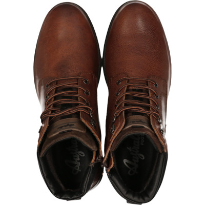 Australian veterboot bruin Yorkshire bij Krisman&Westeneng