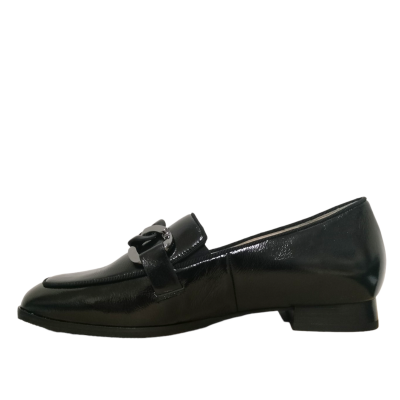 zwart lak Hassia pump platte hak 300847 bij Krisman&Westeneng