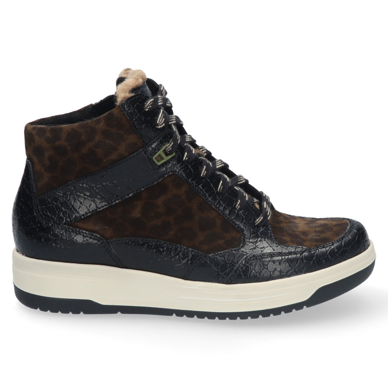 Durea K-wijdte veterboot zwart 9781 bij Krisman&Westeneng